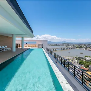 Tower - Predio Com Piscina E Estacionamento Florianópolis